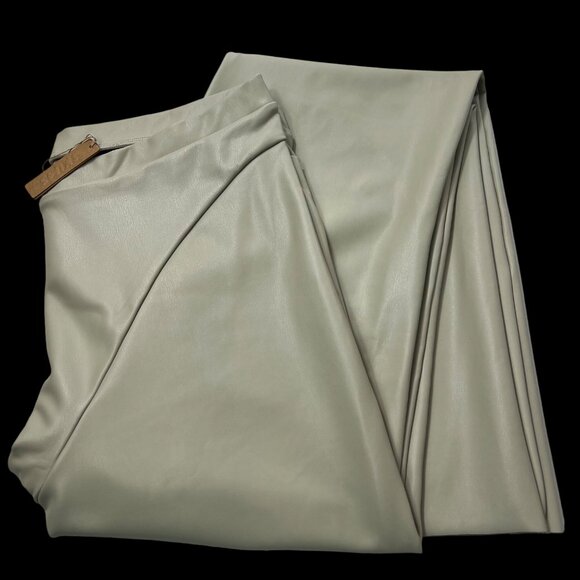 SKIMS Faux Leather Boot Cut Pants Shell 3X - Picture 6 of 12